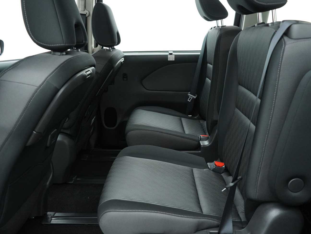 terpakai 2025 Nissan Serena S-Hybrid High-Way Star 2.0