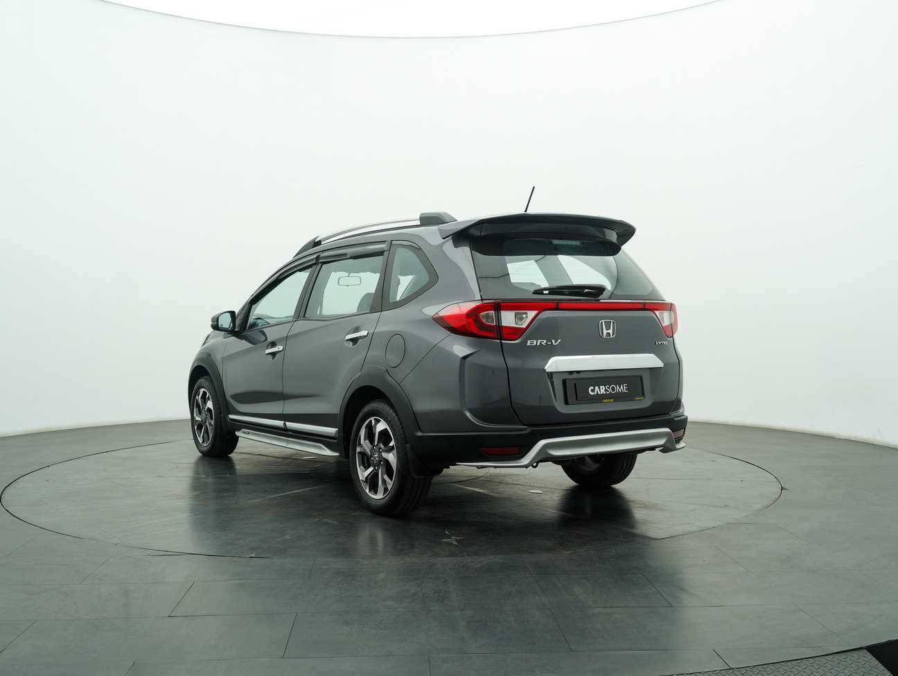 used 2018 Honda BR-V V 1.5