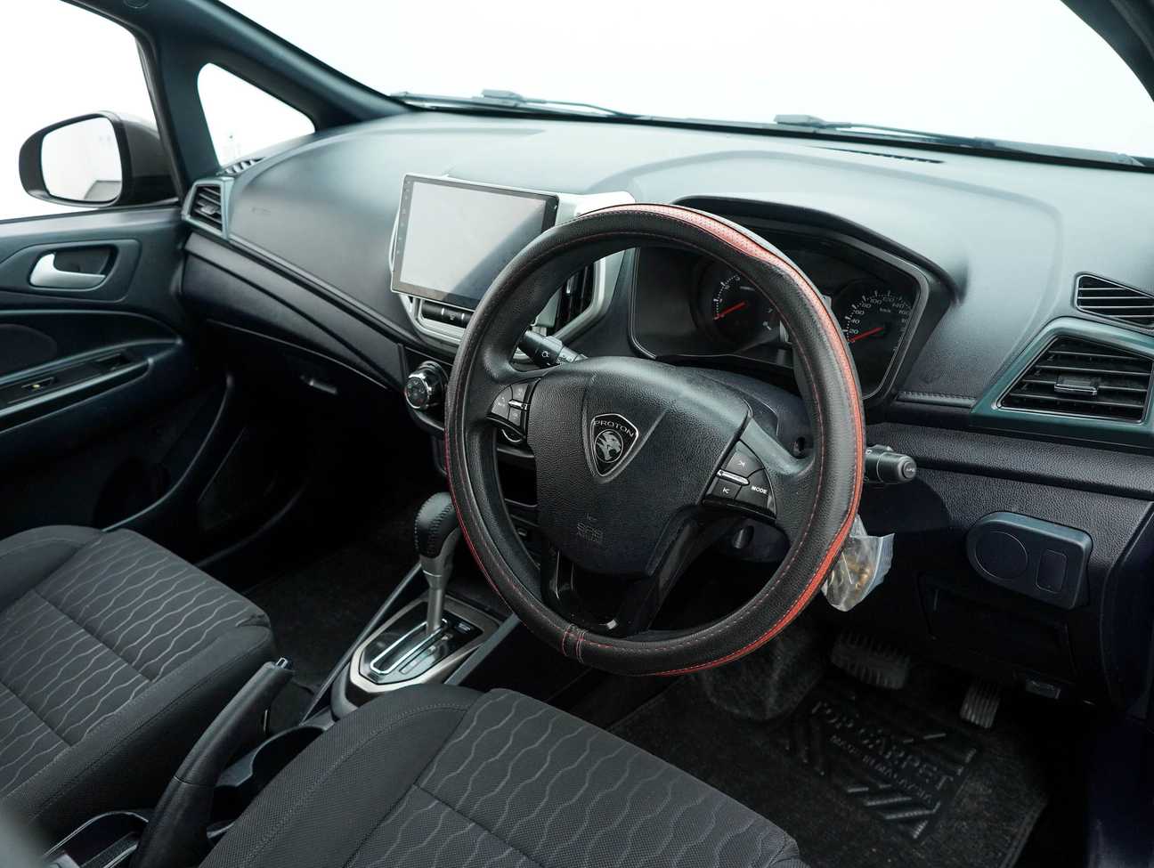 terpakai 2014 Proton Iriz Executive 1.6