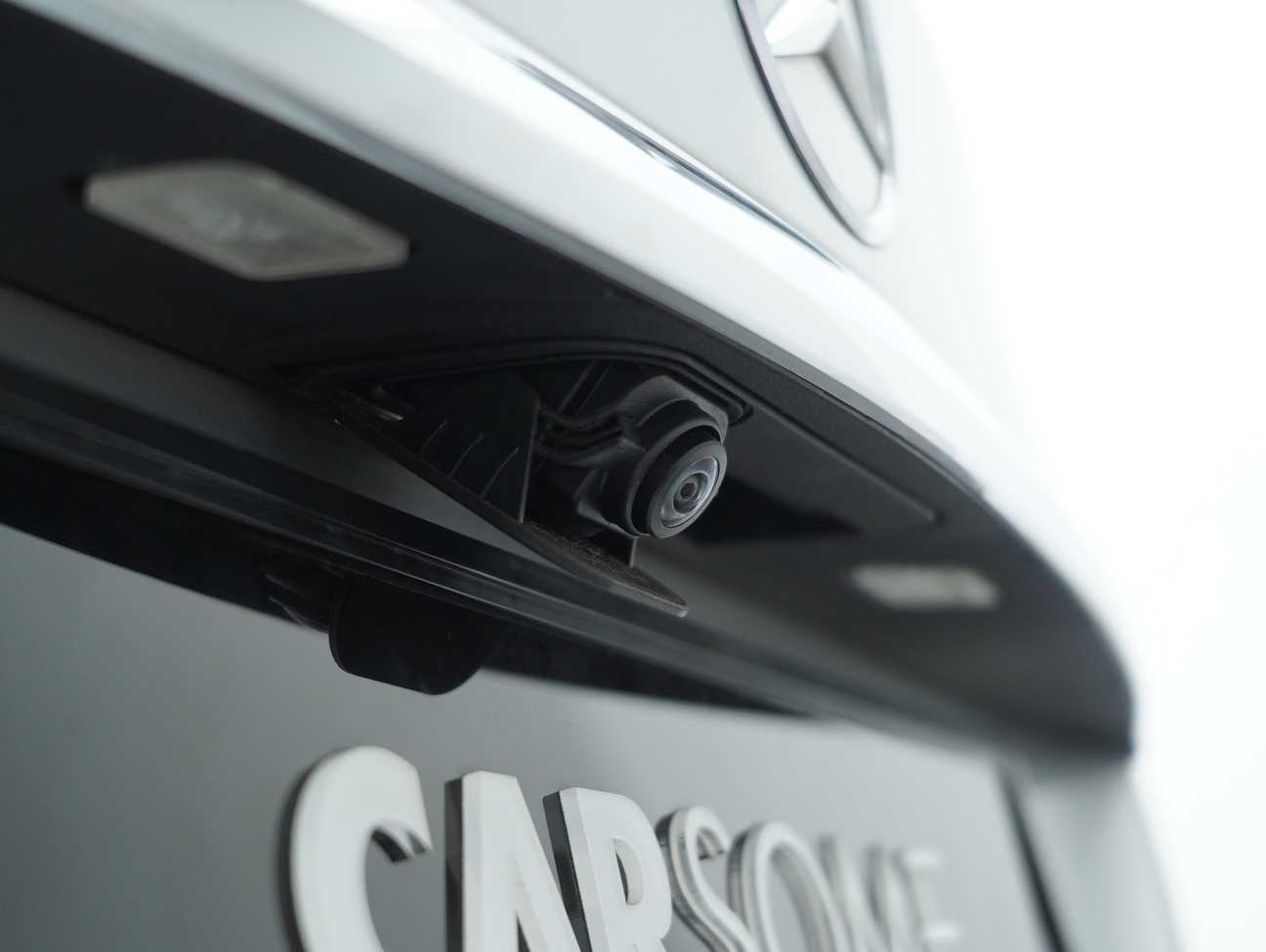 terpakai 2020 Mercedes-Benz C300 AMG Line 2.0
