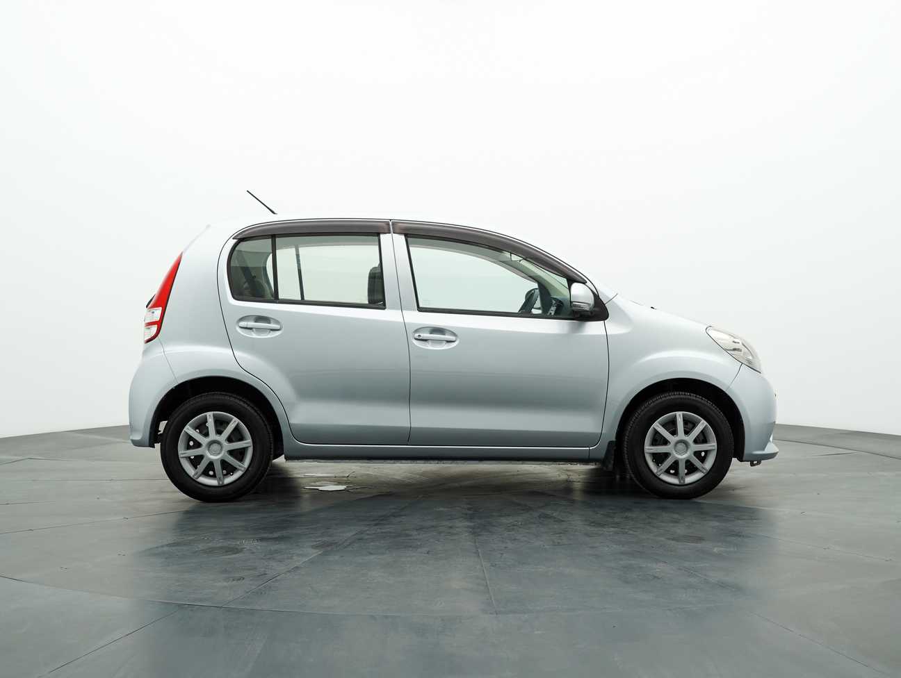 terpakai 2013 Perodua MYVI EZ 1.3