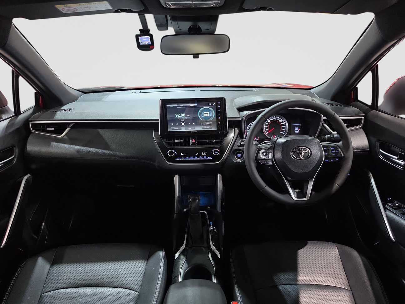 used 2022 Toyota Corolla Cross V 1.8