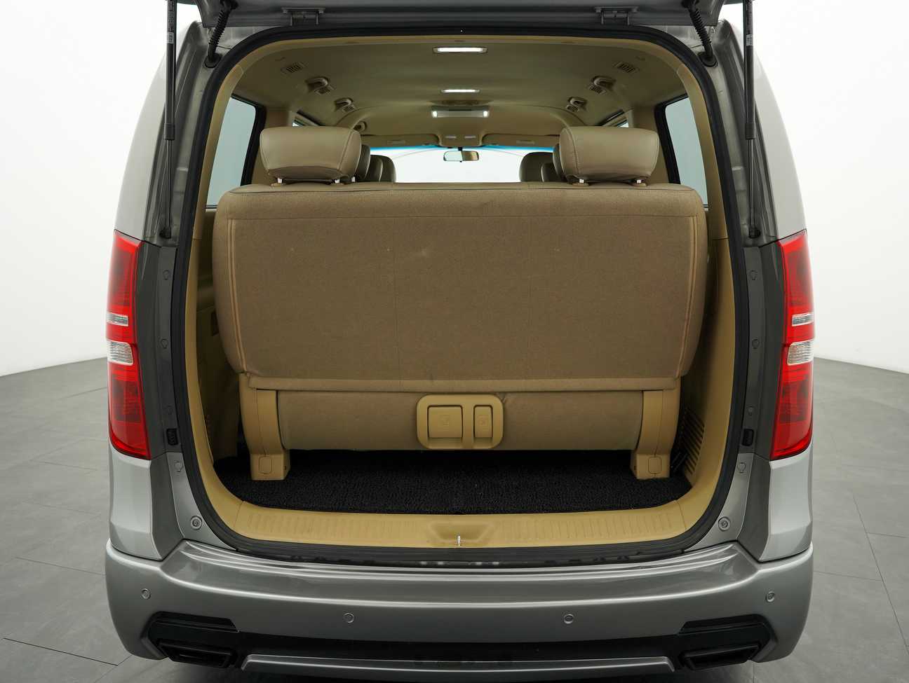 used 2015 Hyundai Grand Starex Royale GLS 2.5