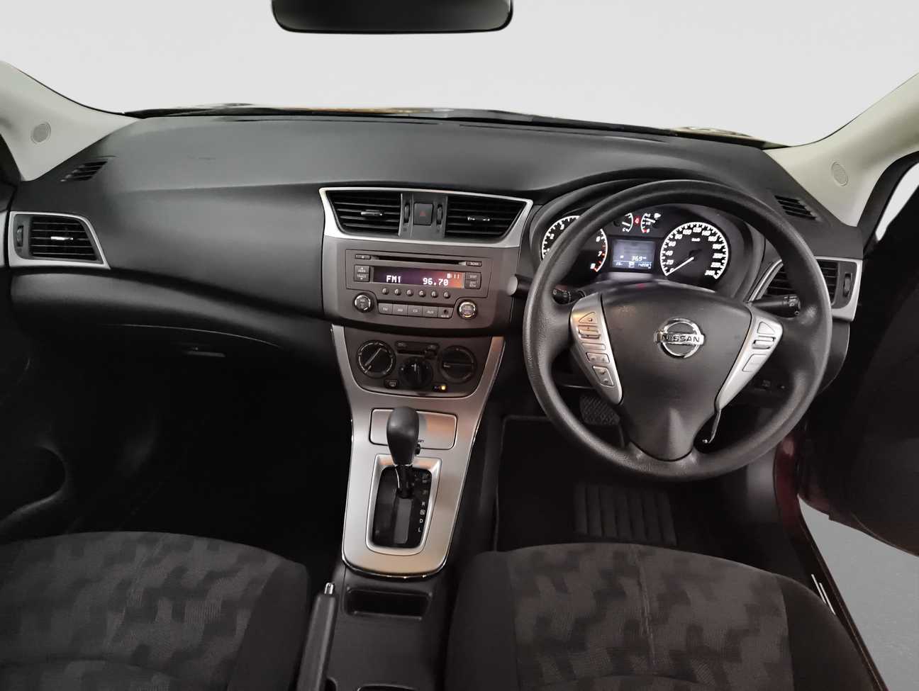 used 2014 Nissan Sylphy E 1.8