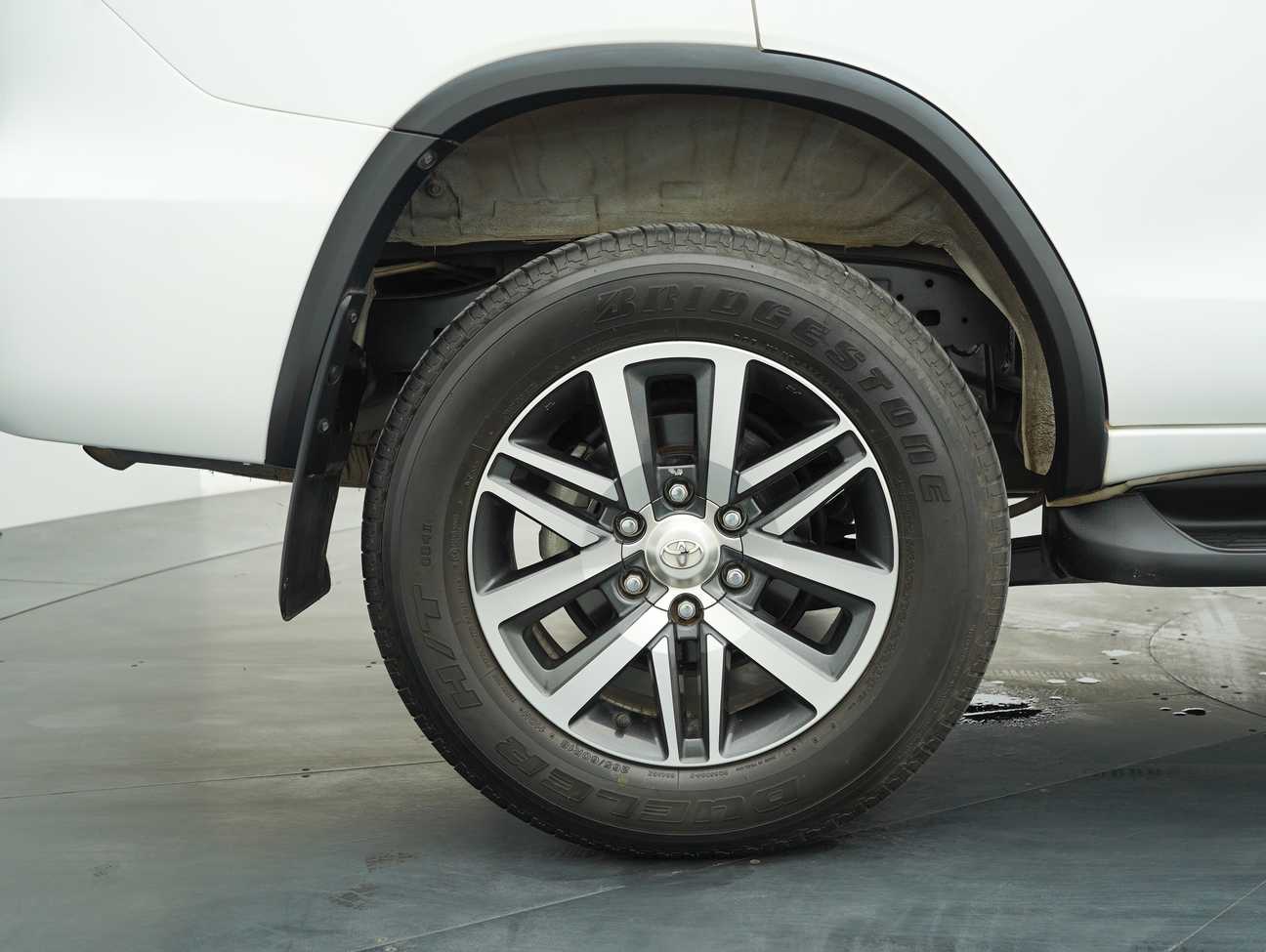 used 2019 Toyota FORTUNER 4X4 2.4