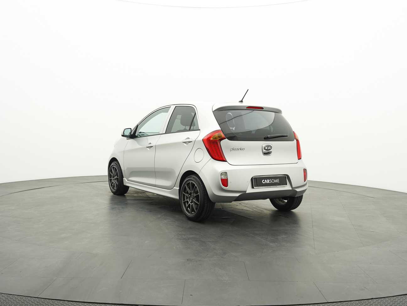 terpakai 2015 Kia Picanto  1.2