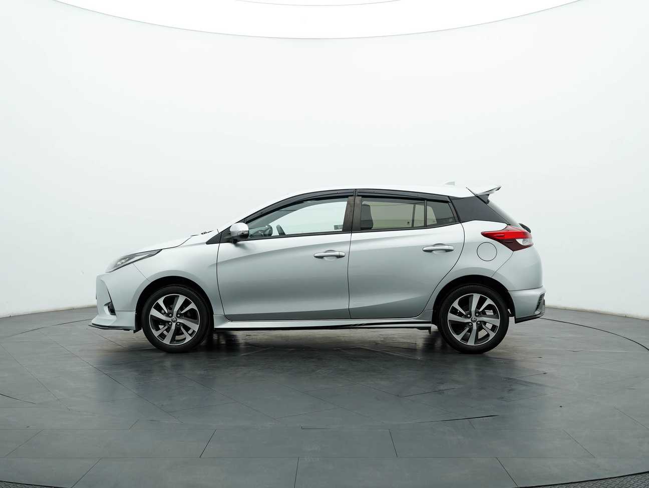 used 2021 Toyota Yaris E 1.5