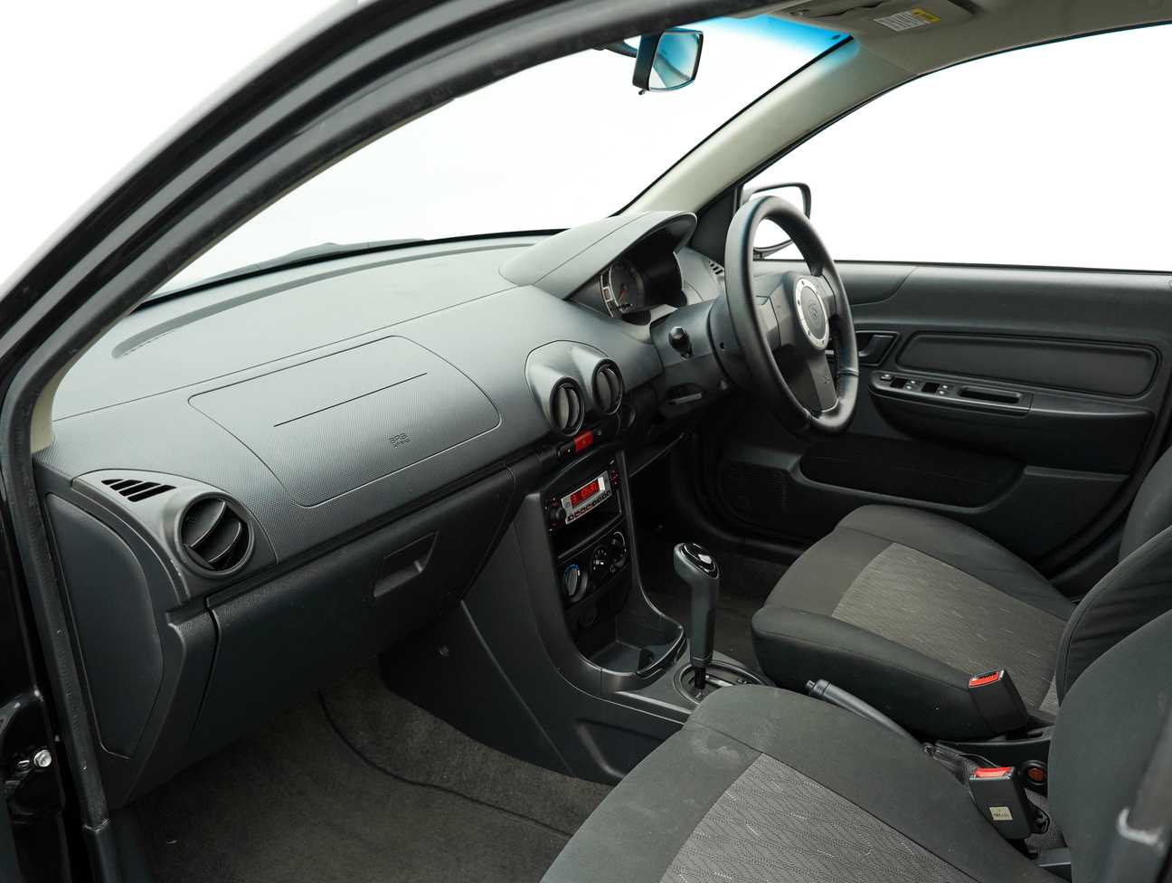 used 2014 Proton Saga SV 1.3