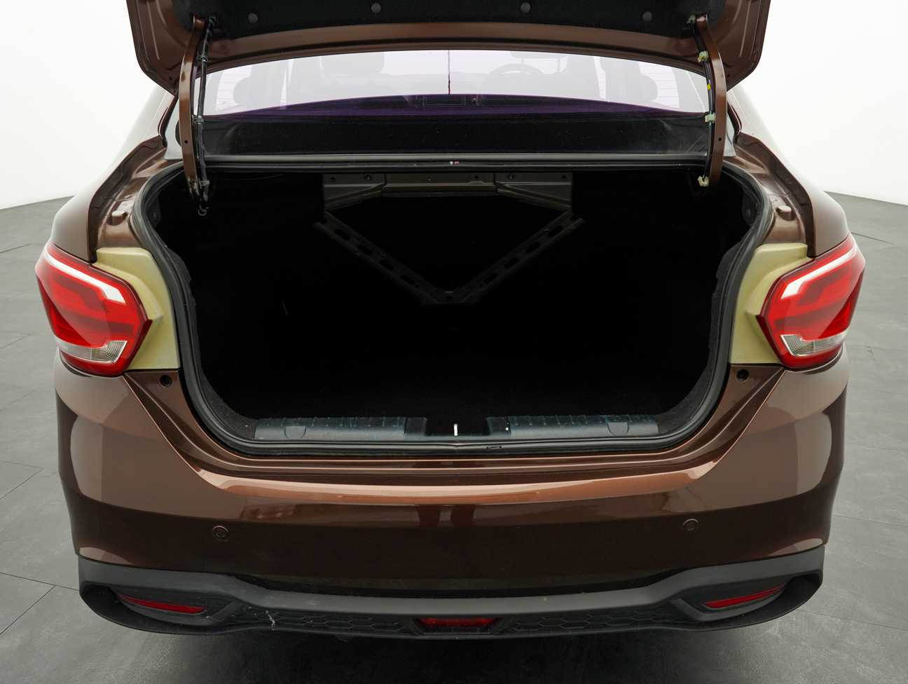 used 2016 Proton Persona Standard 1.6