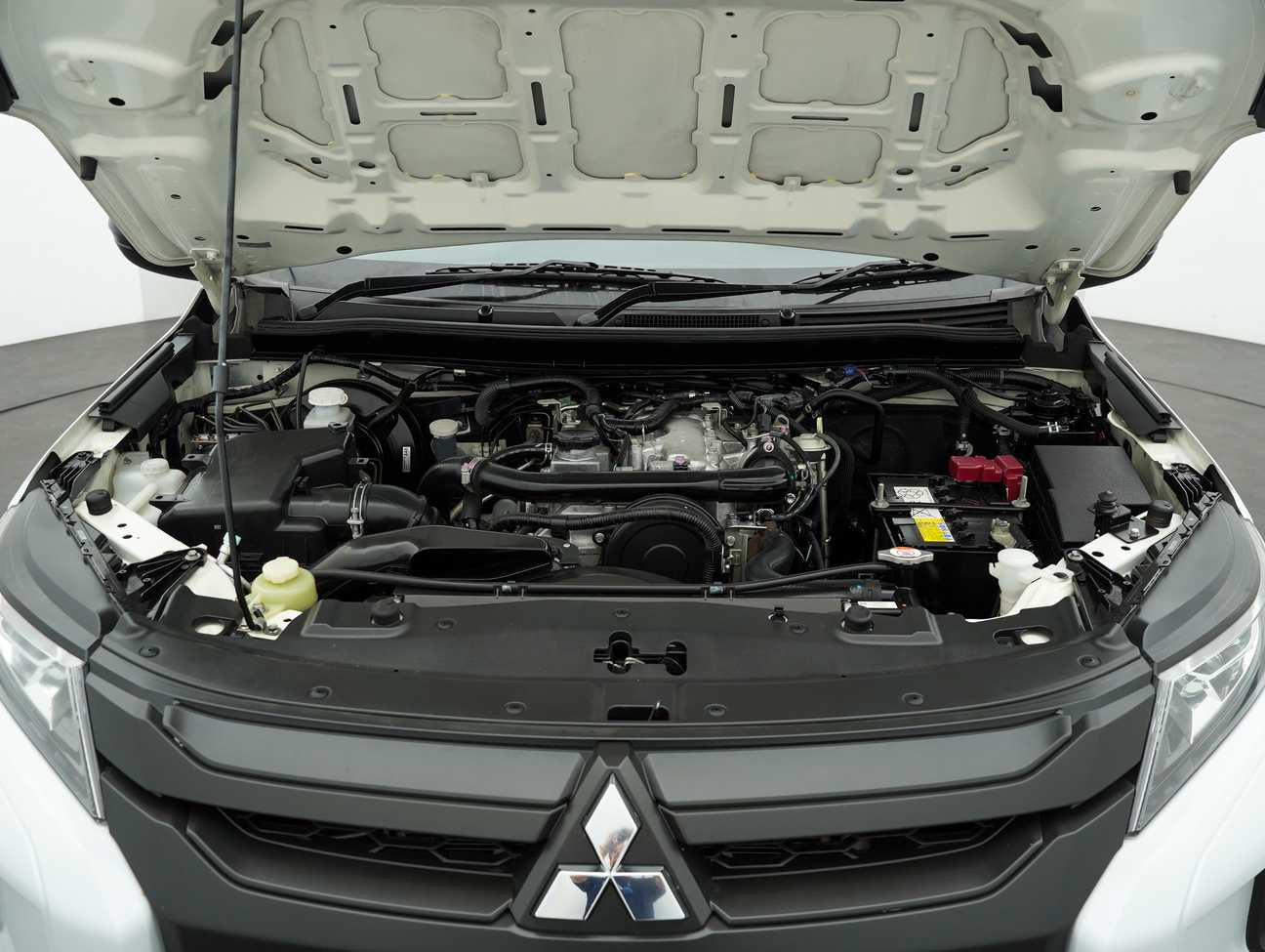 used 2021 Mitsubishi Triton Quest Dual Cab 4X2 2.5