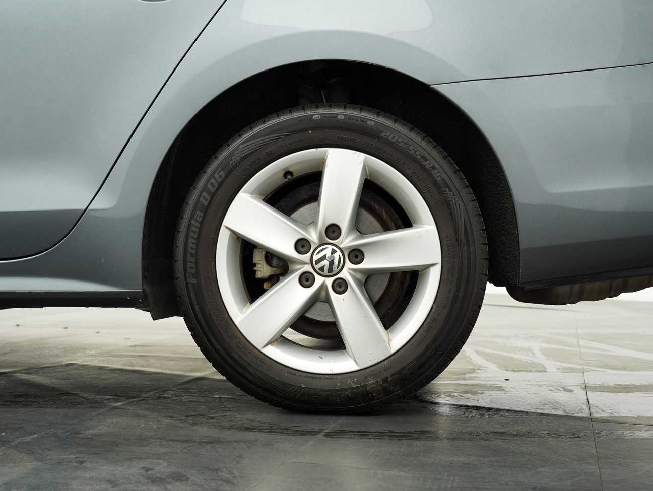 terpakai 2014 Volkswagen Jetta TSI 1.4