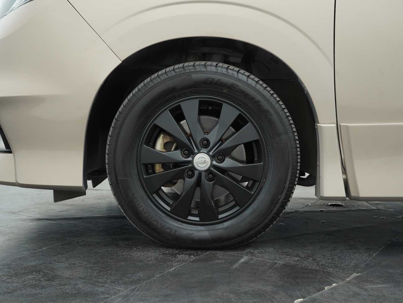 used 2019 Nissan Serena S-Hybrid High-Way Star 2.0