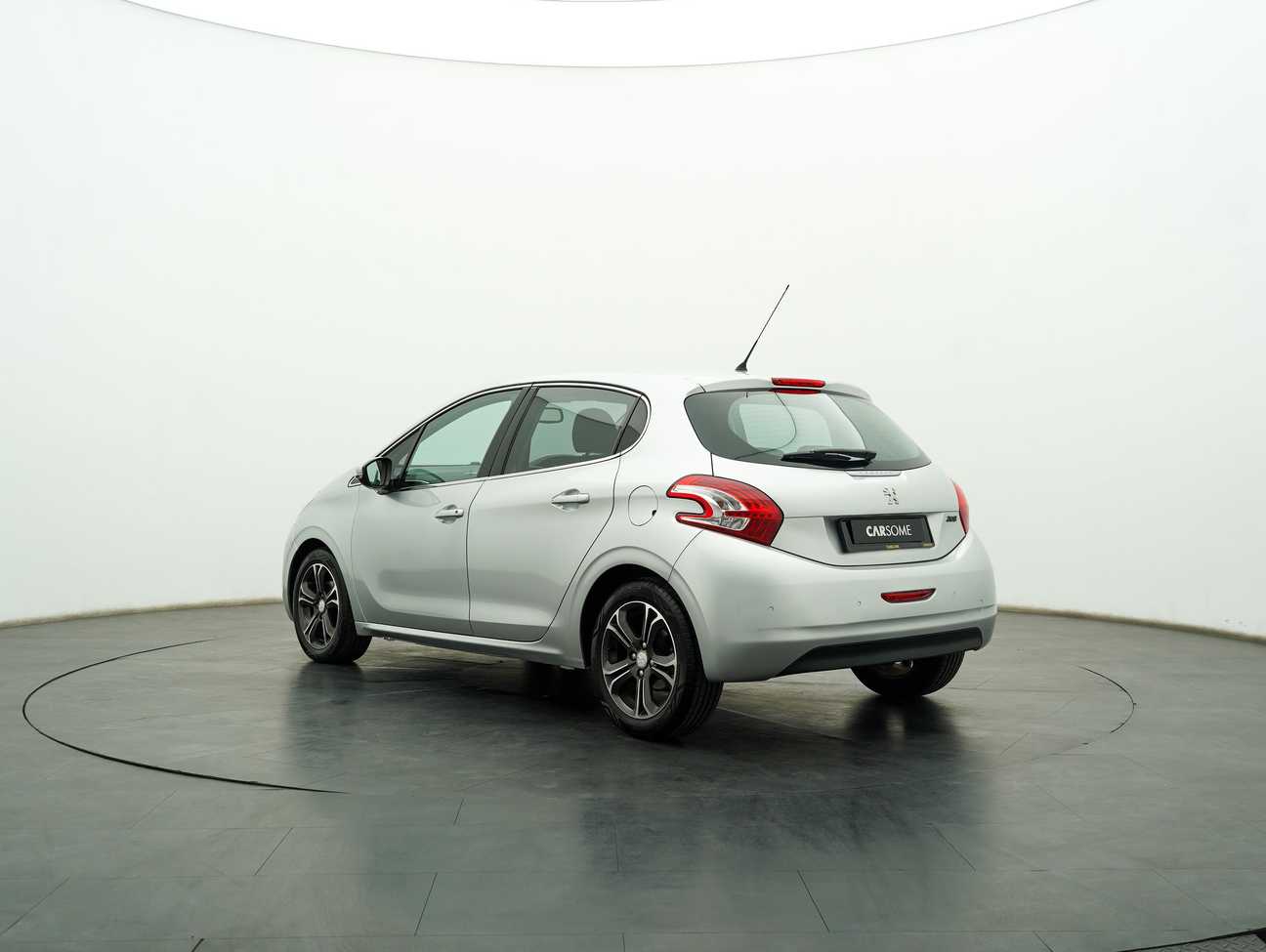 terpakai 2016 Peugeot 208 Allure 3 Door 1.6