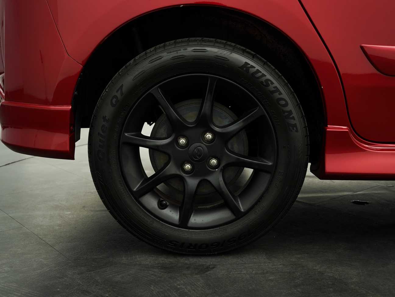 terpakai 2014 Perodua Alza Advance 1.5