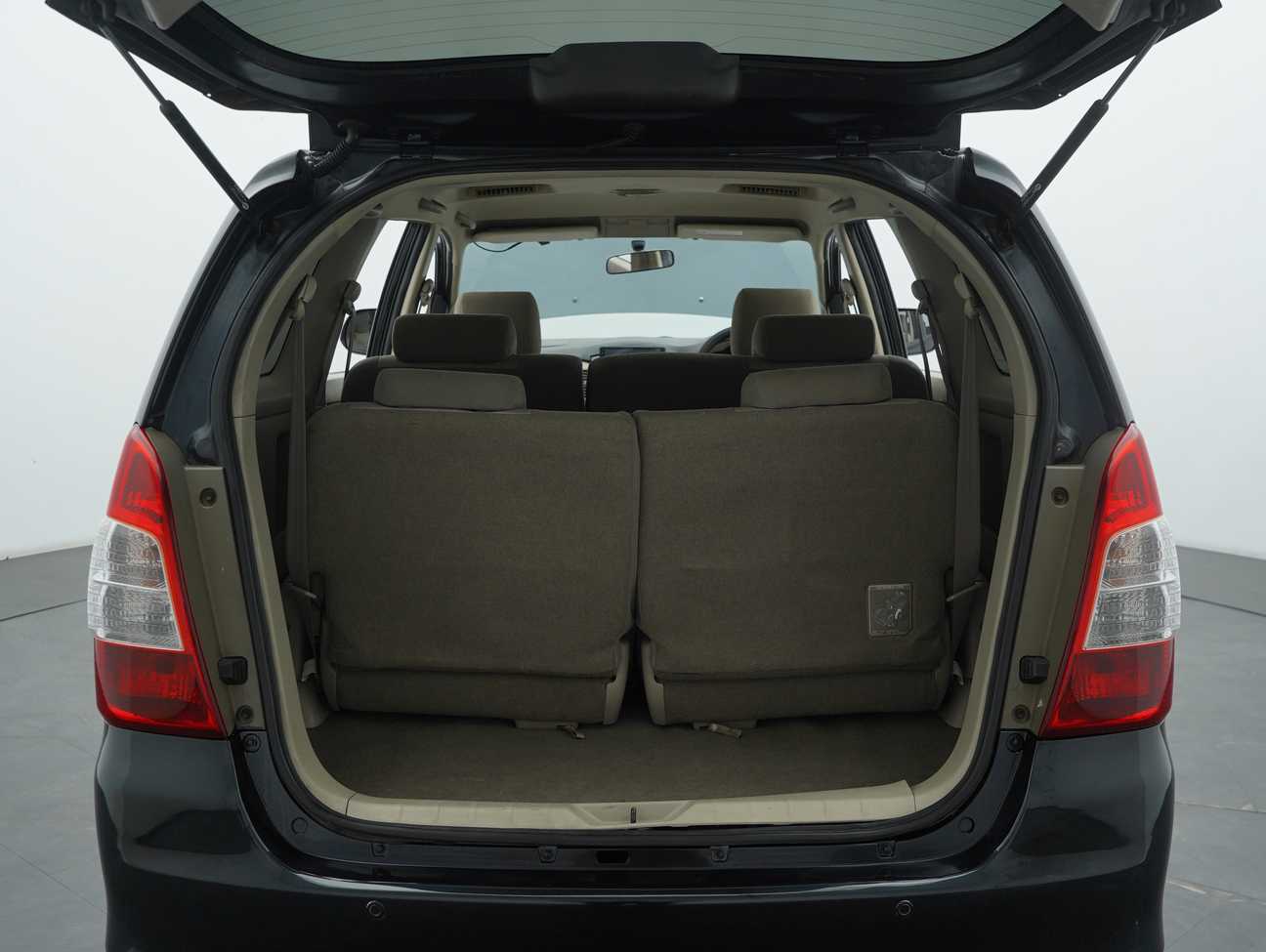 Buy used 2011 Toyota Innova G 2.0 – Carsome.my