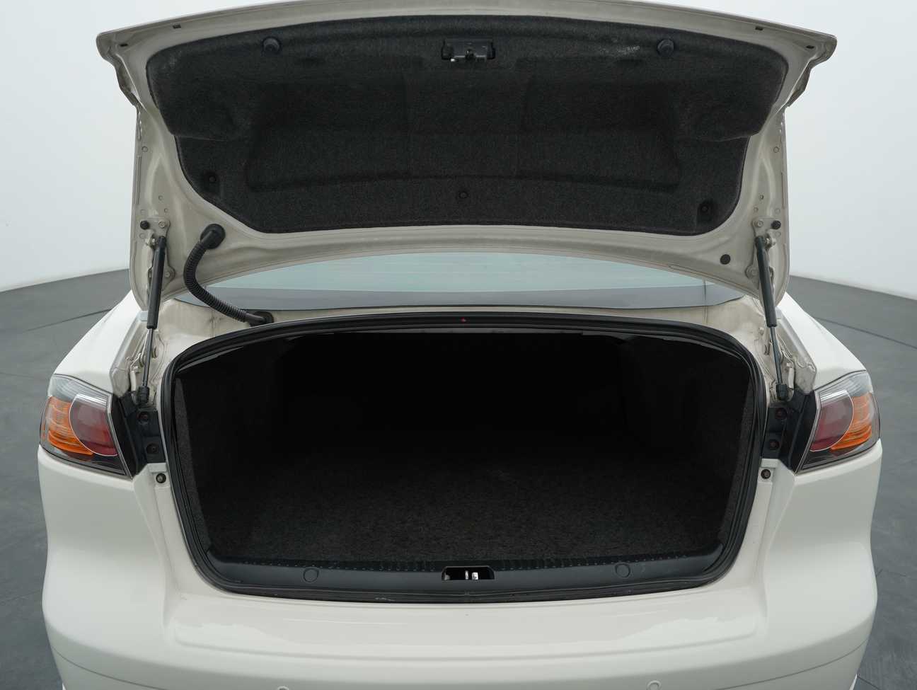 used 2011 Proton Inspira Premium 2.0