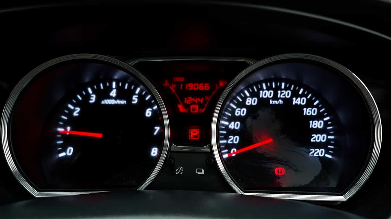 used 2015 Nissan GRAND LIVINA  1.8