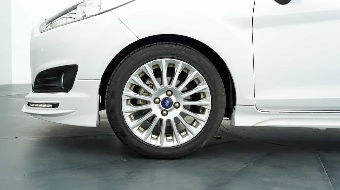 terpakai 2014 Ford FIESTA SPORT 1.0