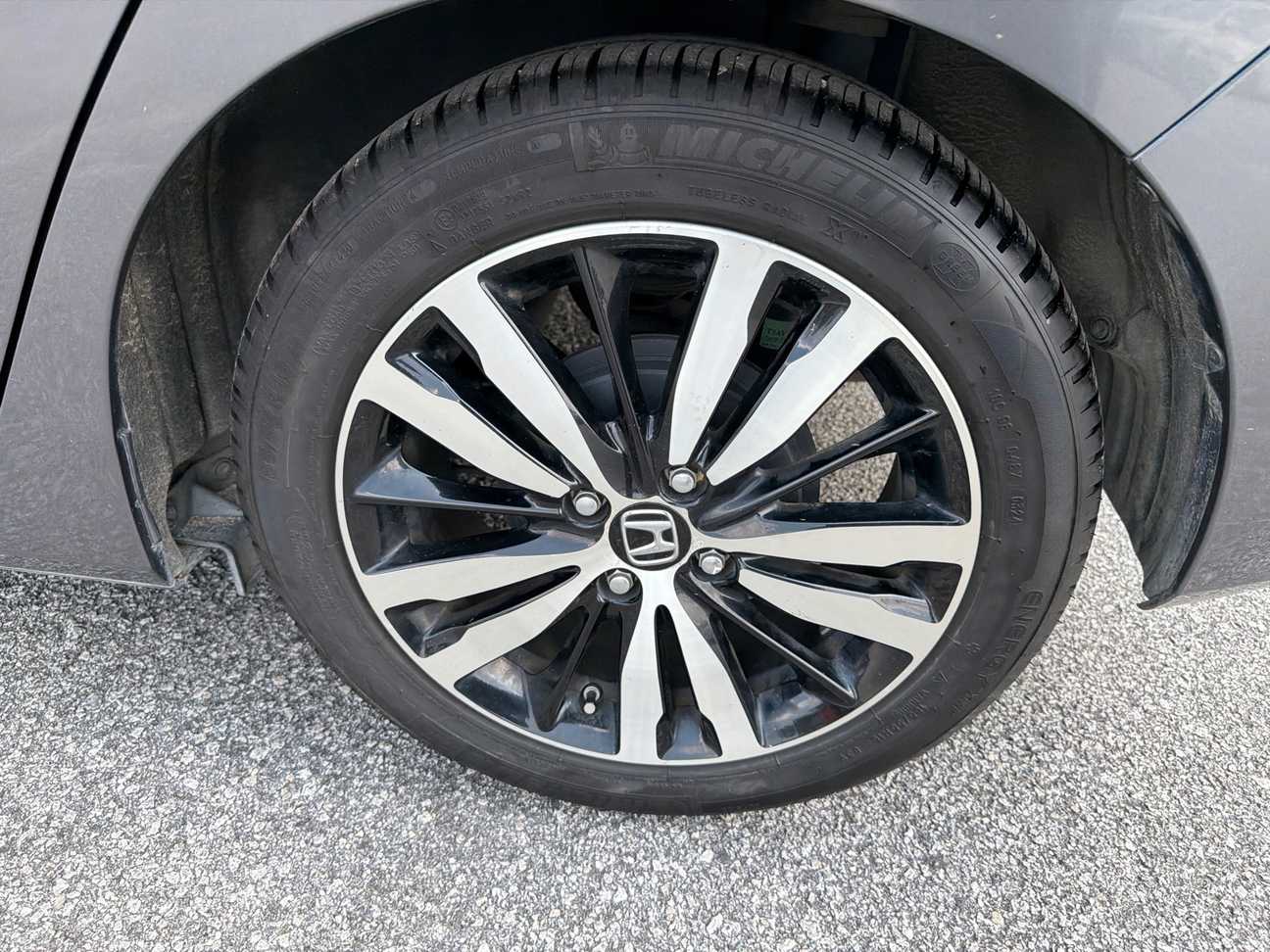 used 2017 Honda Jazz V 1.5