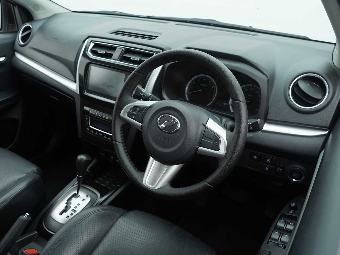 terpakai 2020 Perodua Aruz AV 1.5