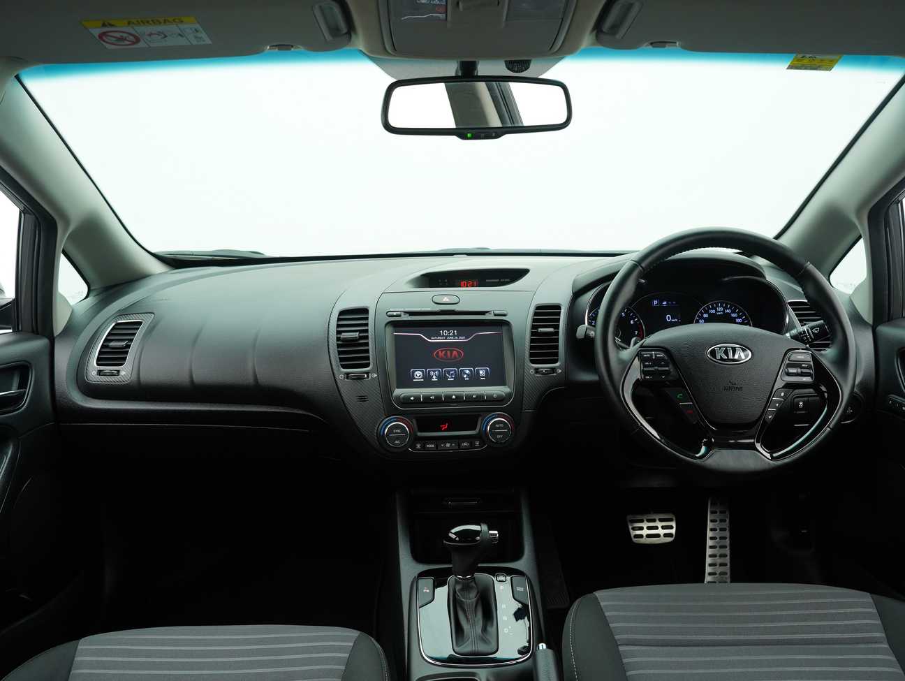 terpakai 2022 Kia Cerato YD 1.6