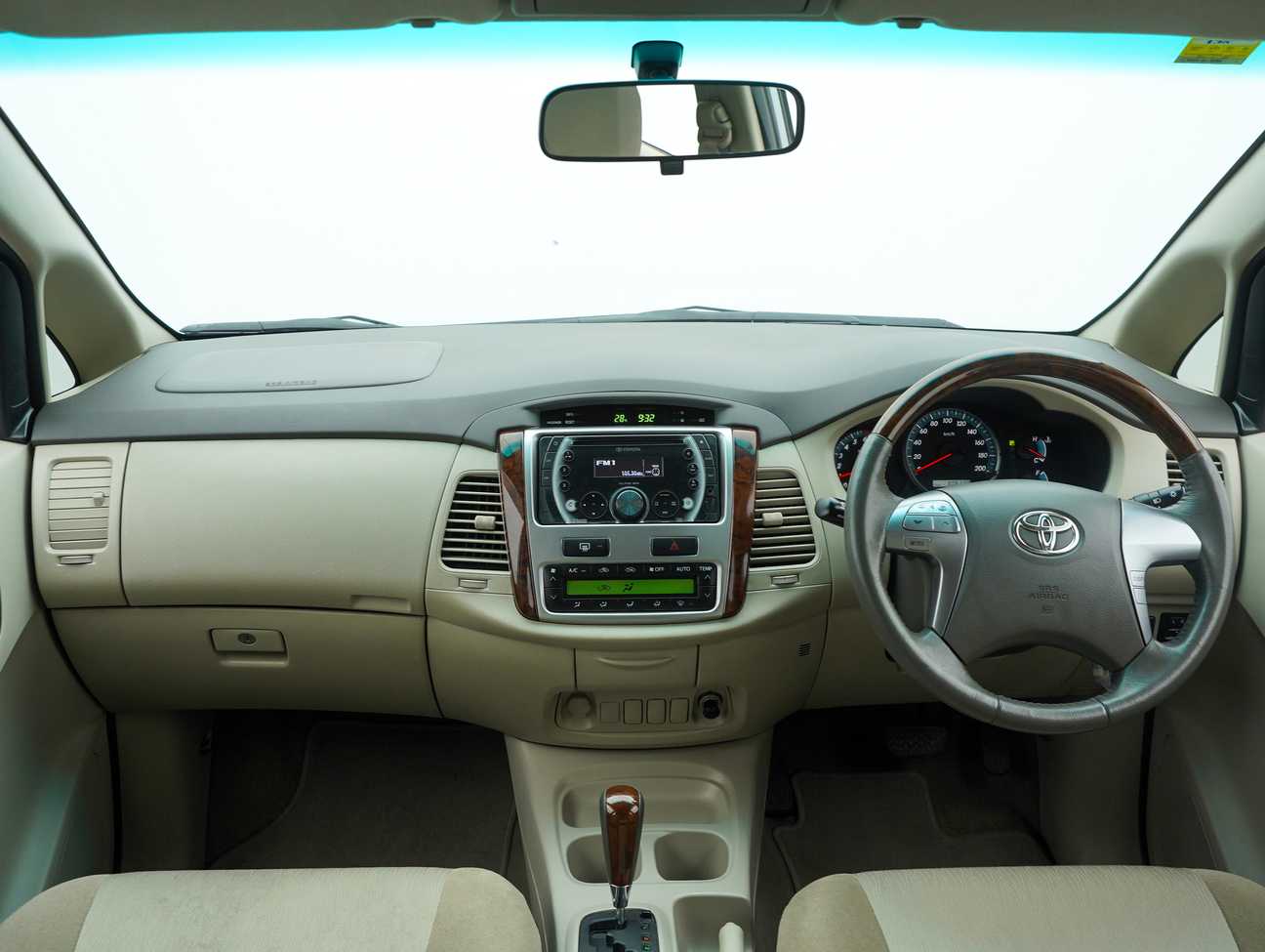 terpakai 2015 Toyota Innova G 2.0