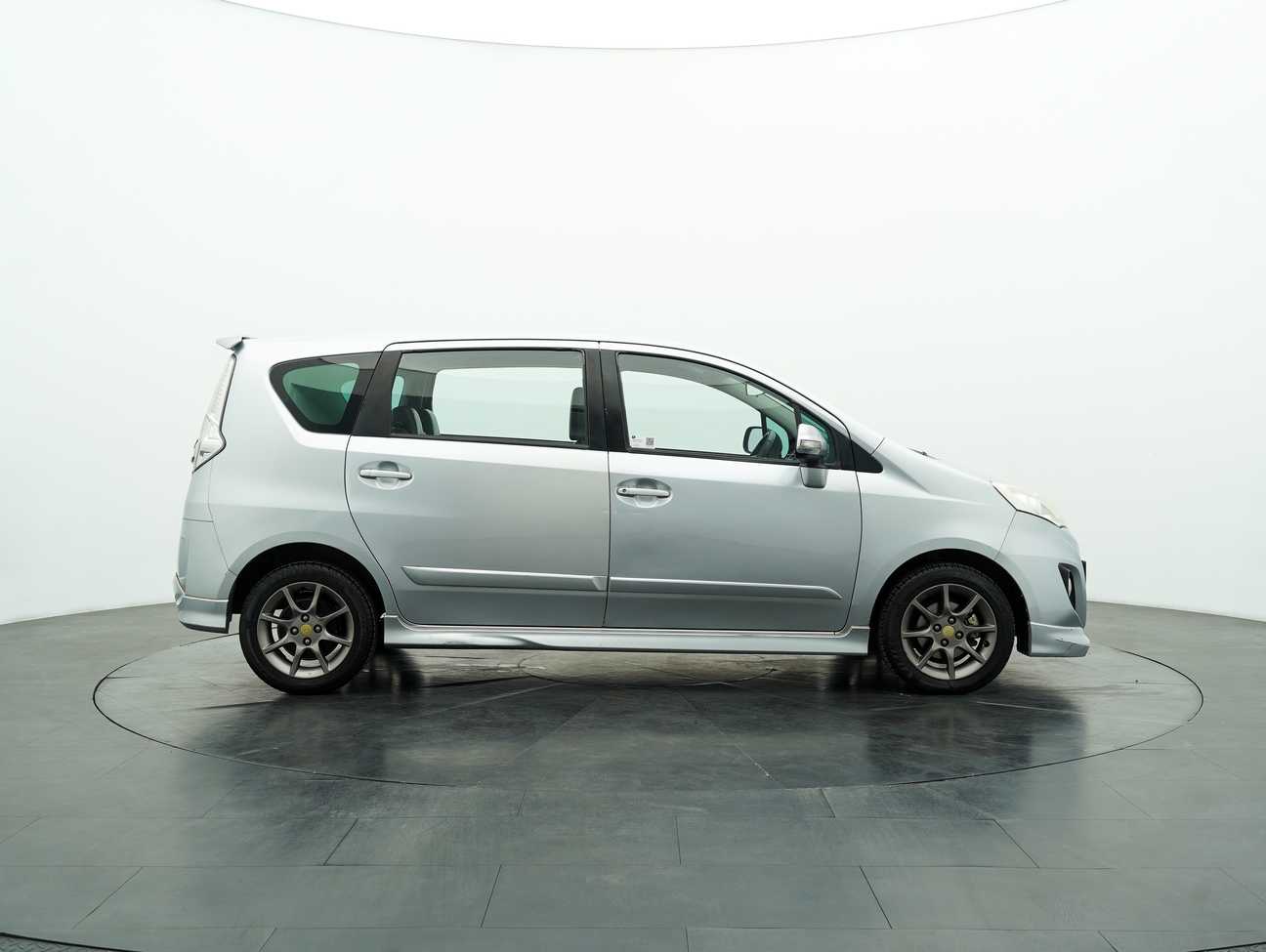 terpakai 2014 Perodua Alza Advance 1.5
