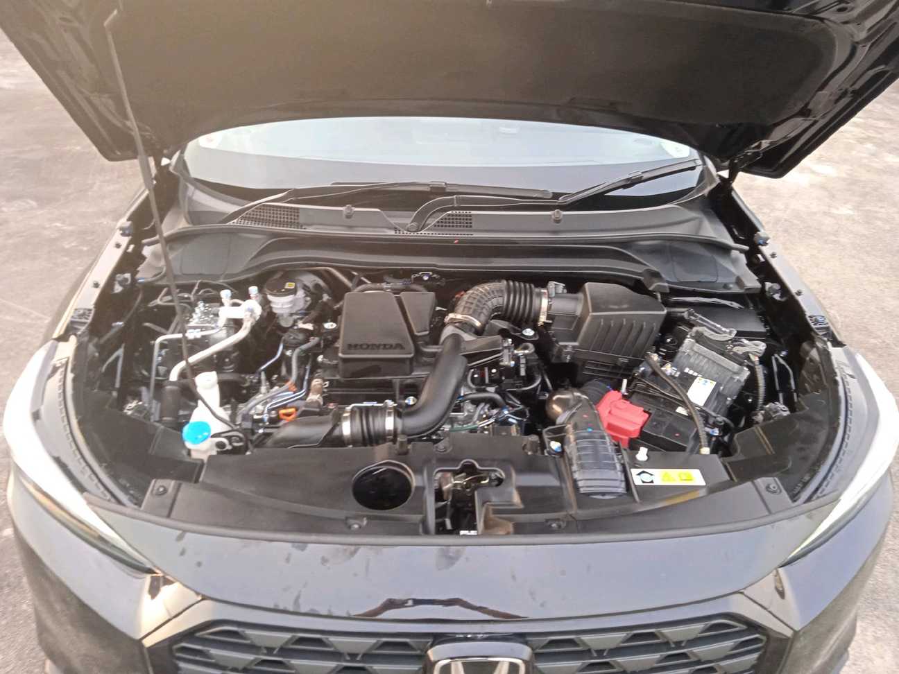 used 2025 Honda HR-V V 1.5