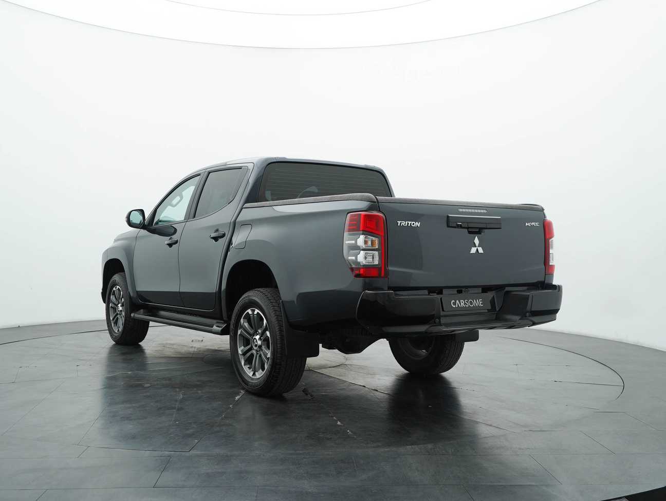 used 2023 Mitsubishi Triton VGT Dual Cab 4X4 2.4