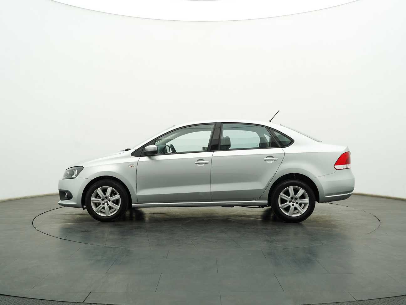 terpakai 2015 Volkswagen Polo  1.6