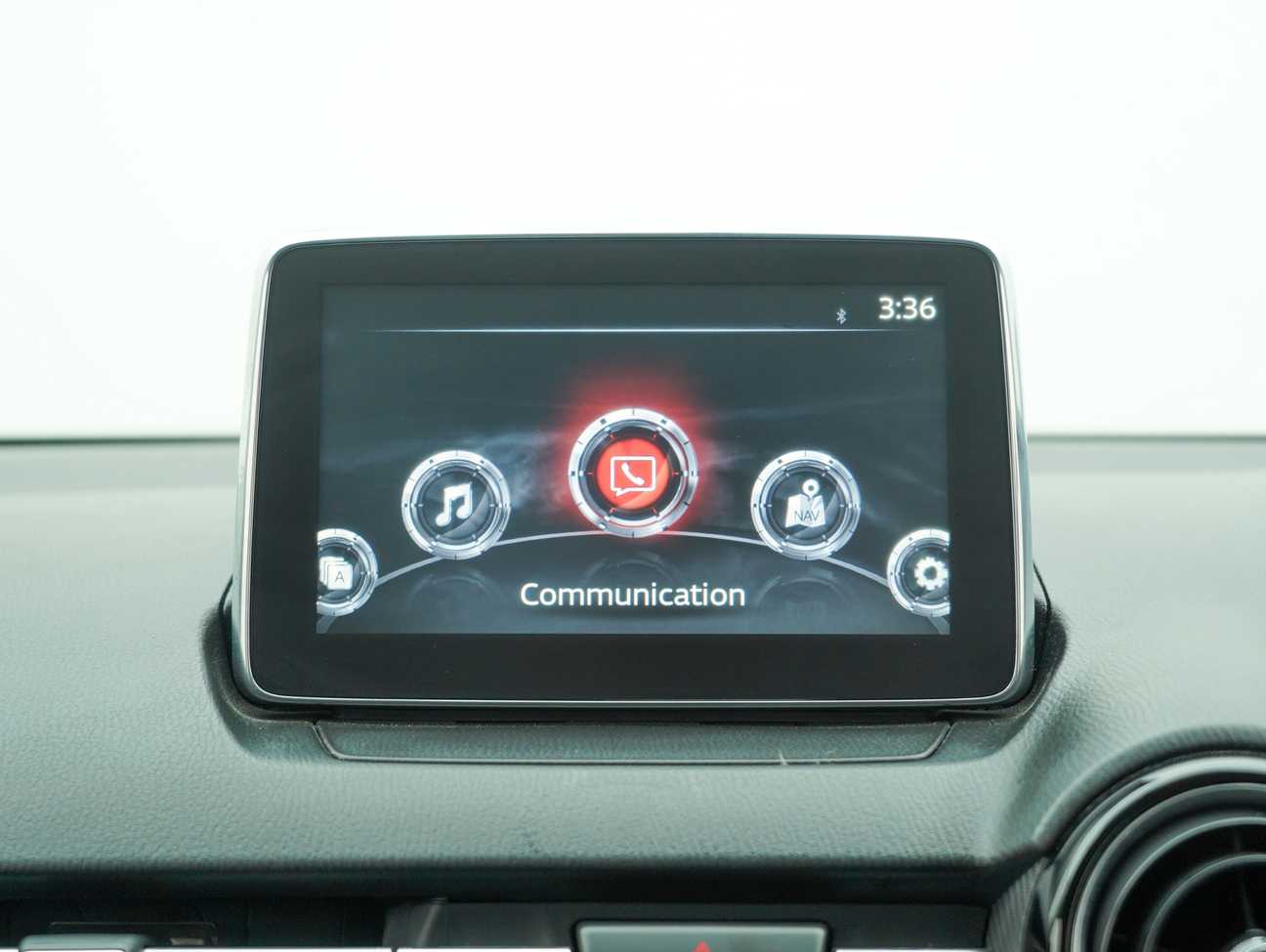 terpakai 2016 Mazda 2 SKYACTIV-G (LED Headlight with DRL) 1.5