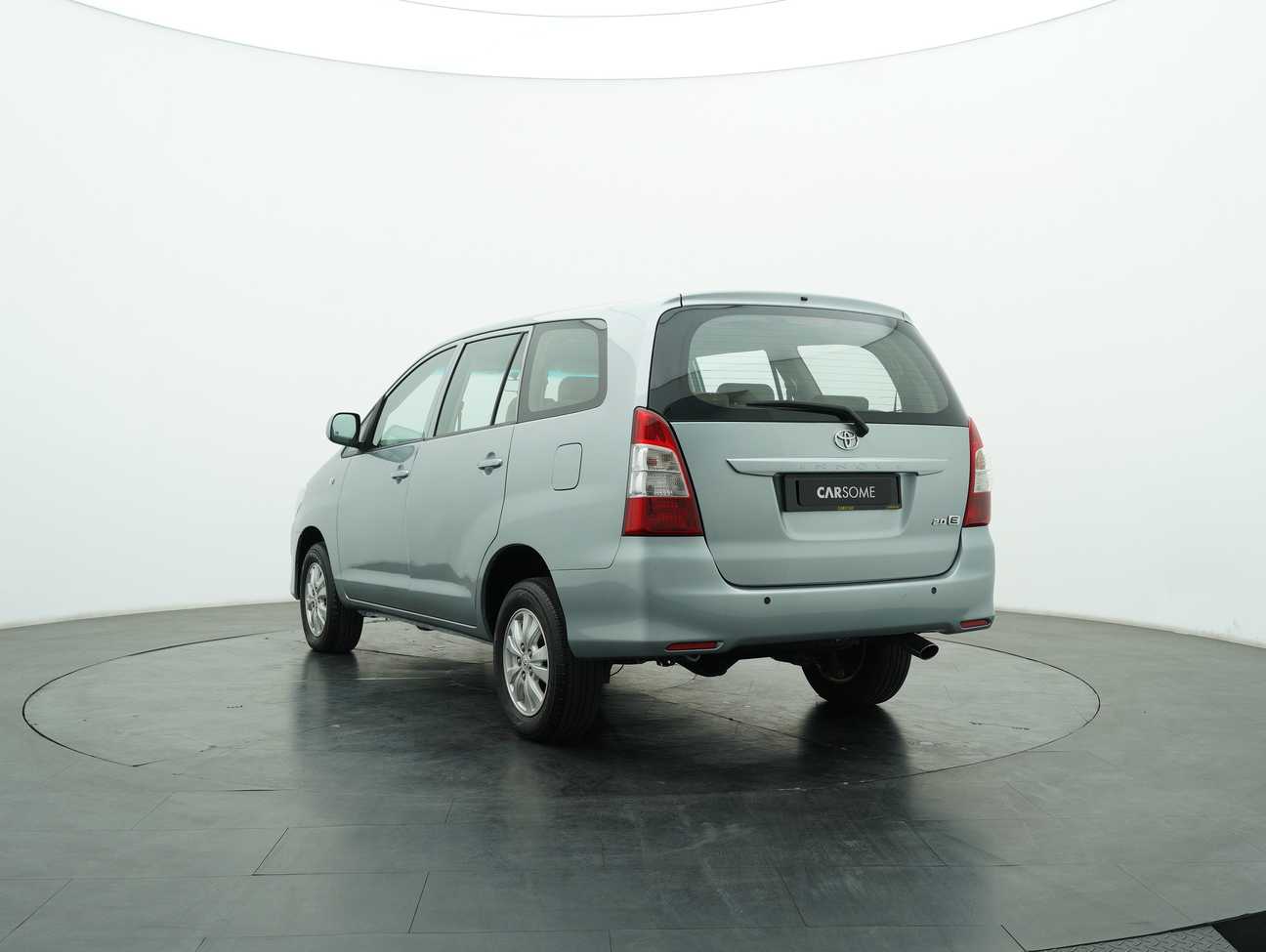 used 2014 Toyota Innova E 2.0