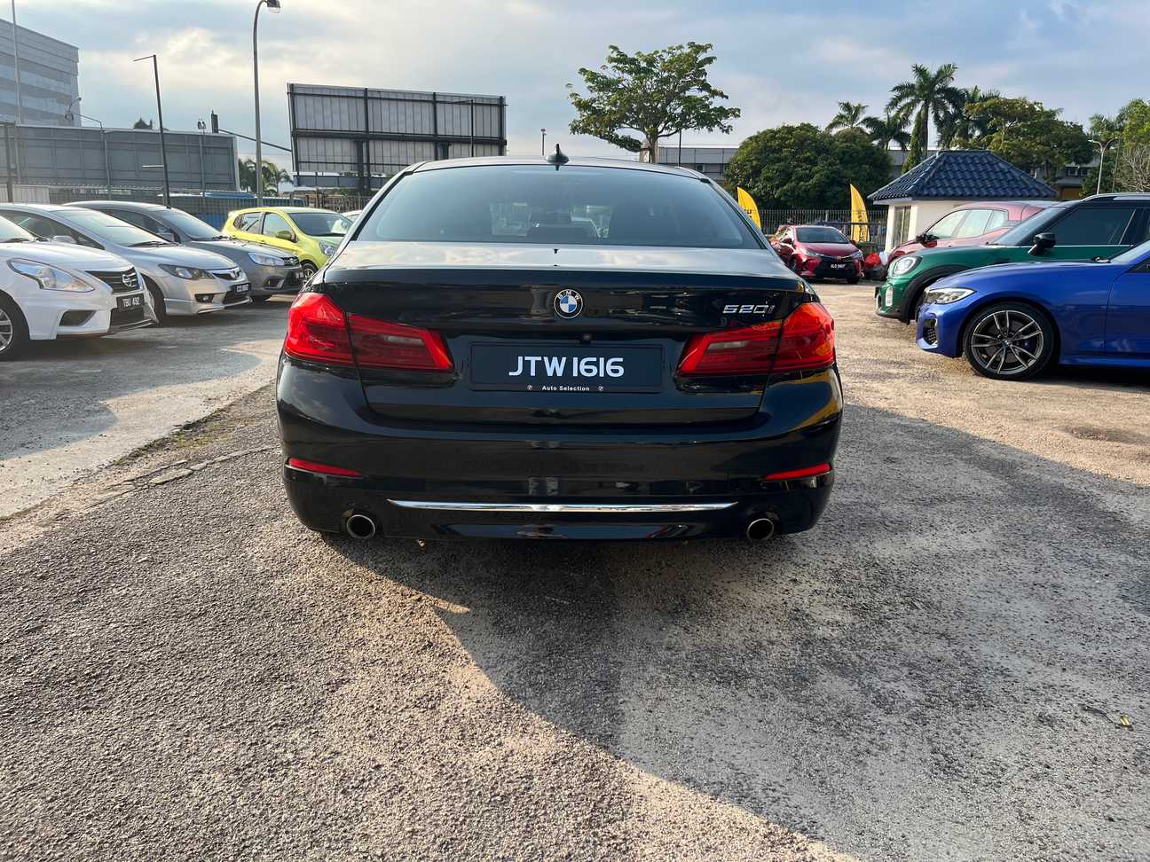 used 2019 BMW 520i Luxury 2.0