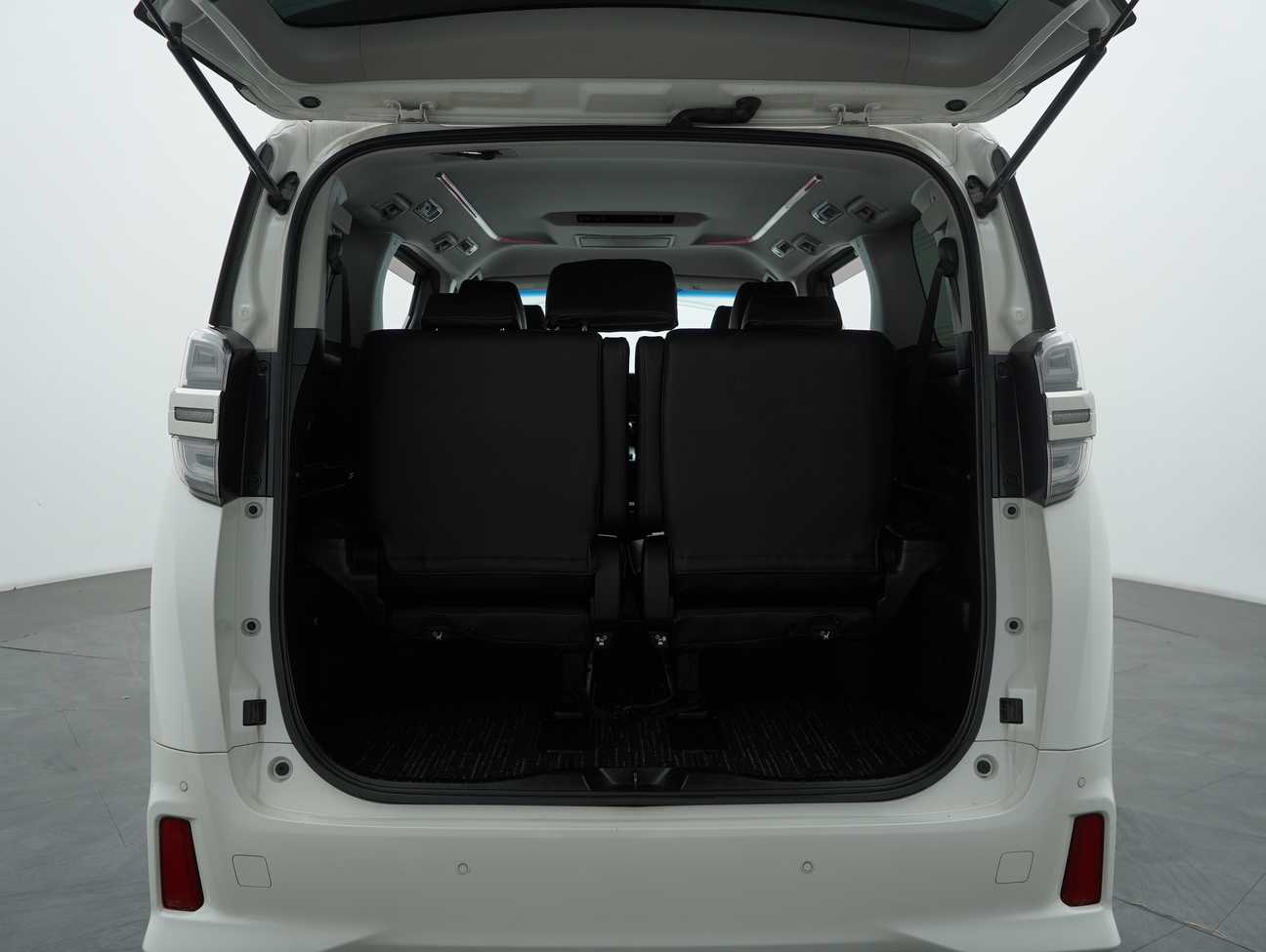 terpakai 2019 Toyota Vellfire ZA 2.5