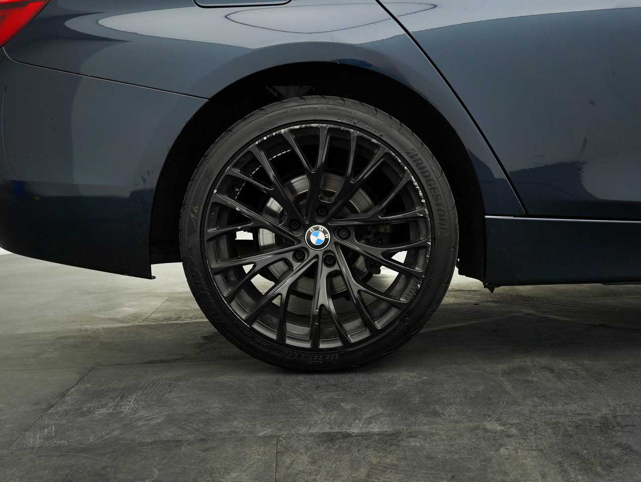 used 2016 BMW 318i Luxury 1.5