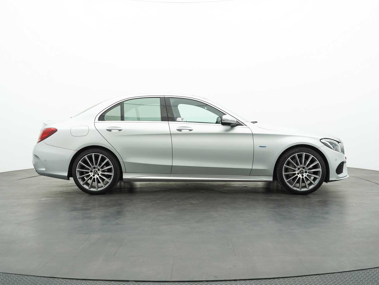 used 2019 Mercedes-Benz C350 e AMG Line 2.0
