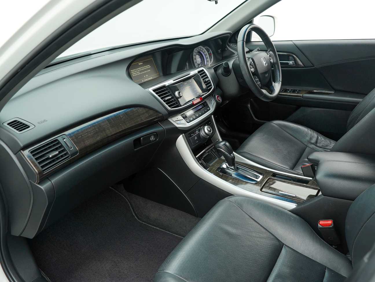 terpakai 2014 Honda ACCORD VTI-L 2.0