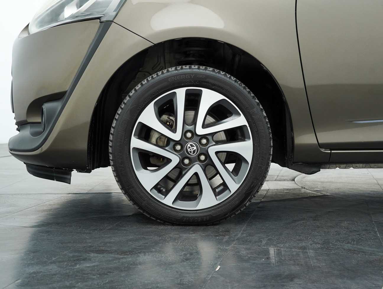 used 2016 Toyota Sienta V 1.5