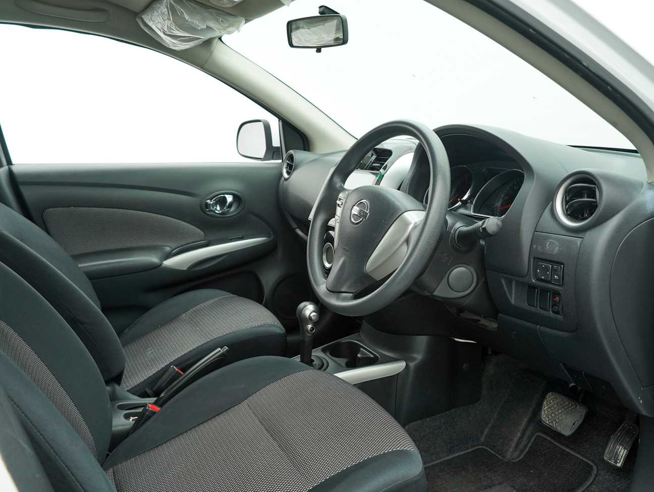 used 2015 Nissan Almera VL 1.5