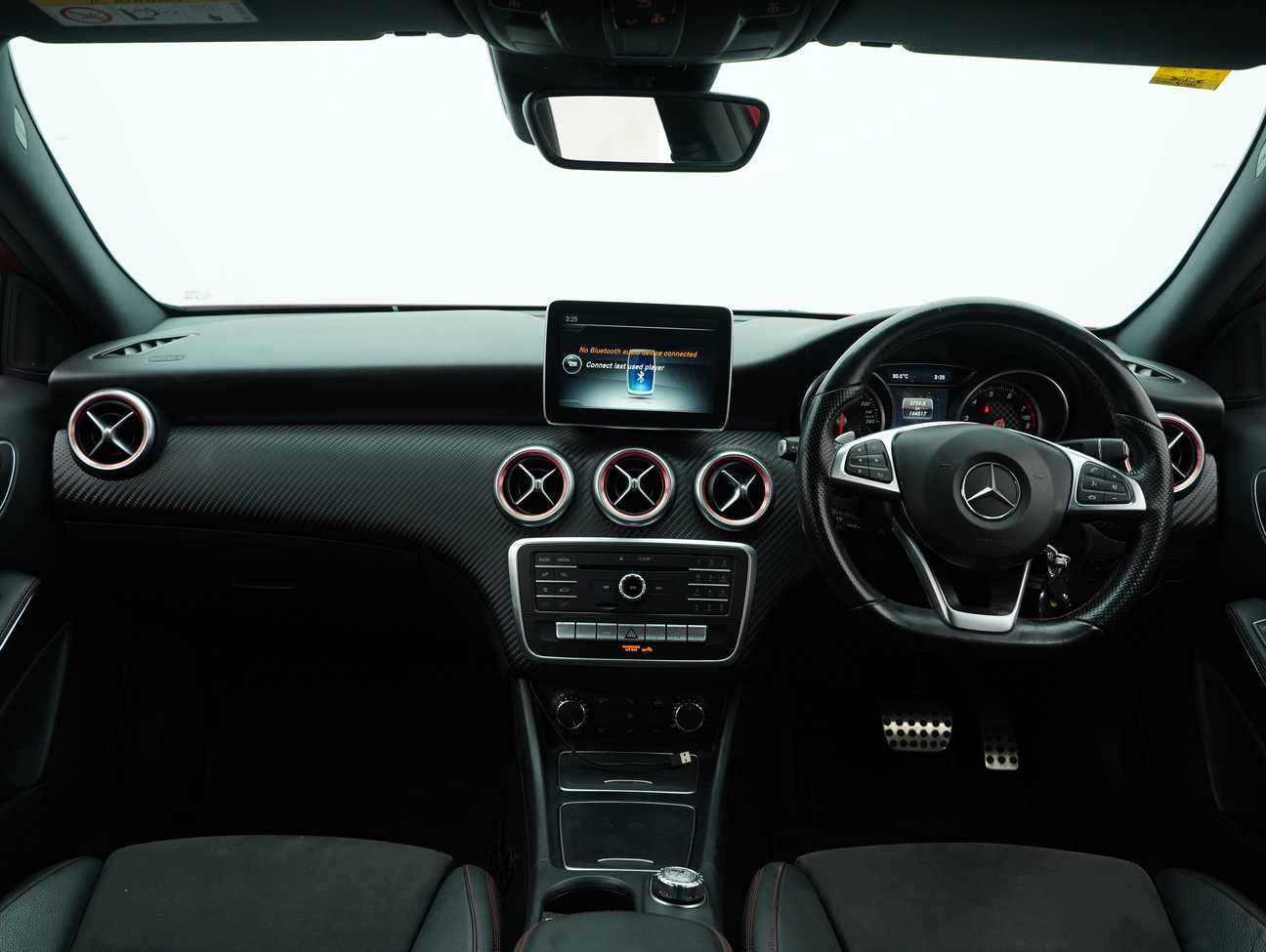 terpakai 2016 Mercedes-Benz A200  1.6