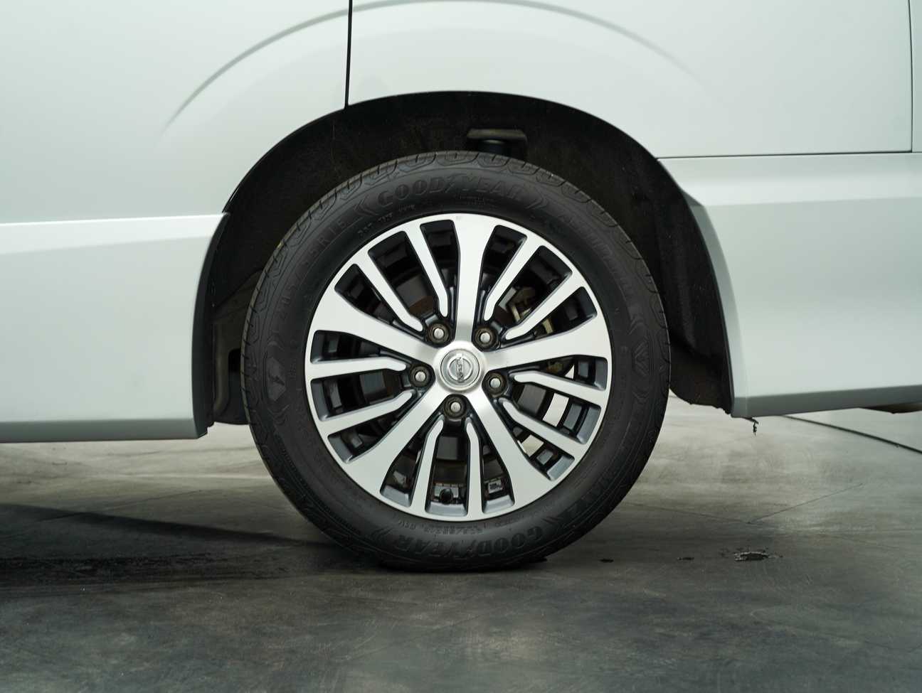 used 2018 Nissan Serena S-Hybrid High-Way Star 2.0