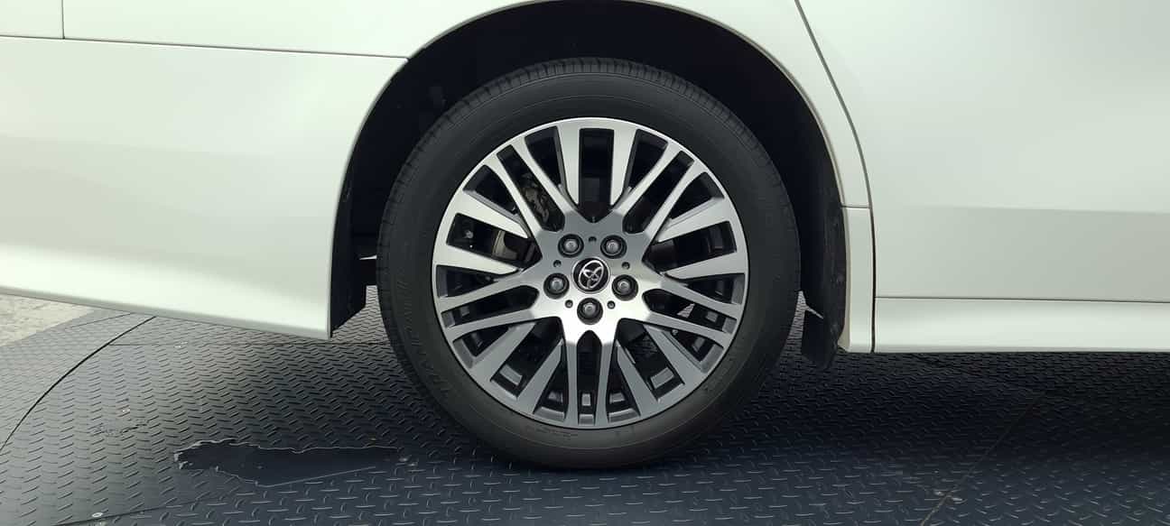 used 2016 Toyota VELLFIRE  2.5