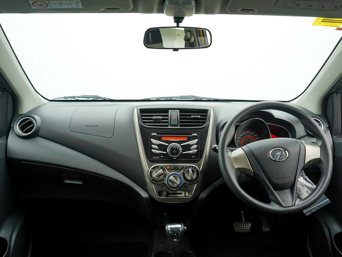 terpakai 2015 Perodua AXIA SE 1.0