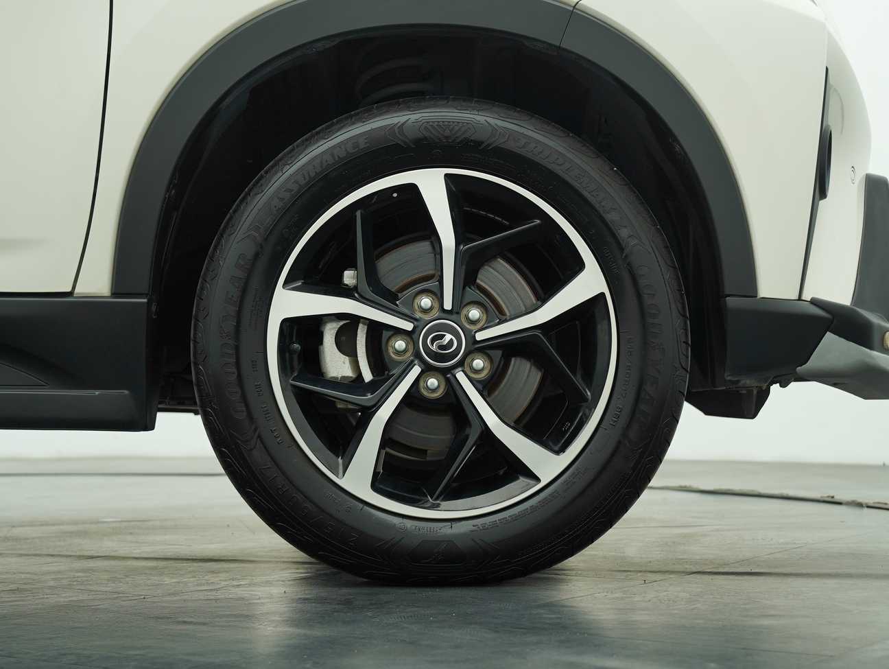 terpakai 2022 Perodua Aruz AV 1.5