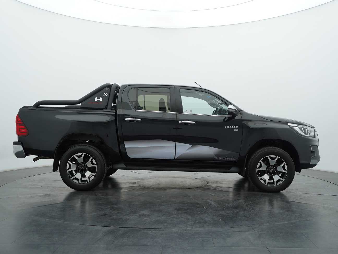 used 2019 Toyota Hilux L-Edition Dual Cab 2.8