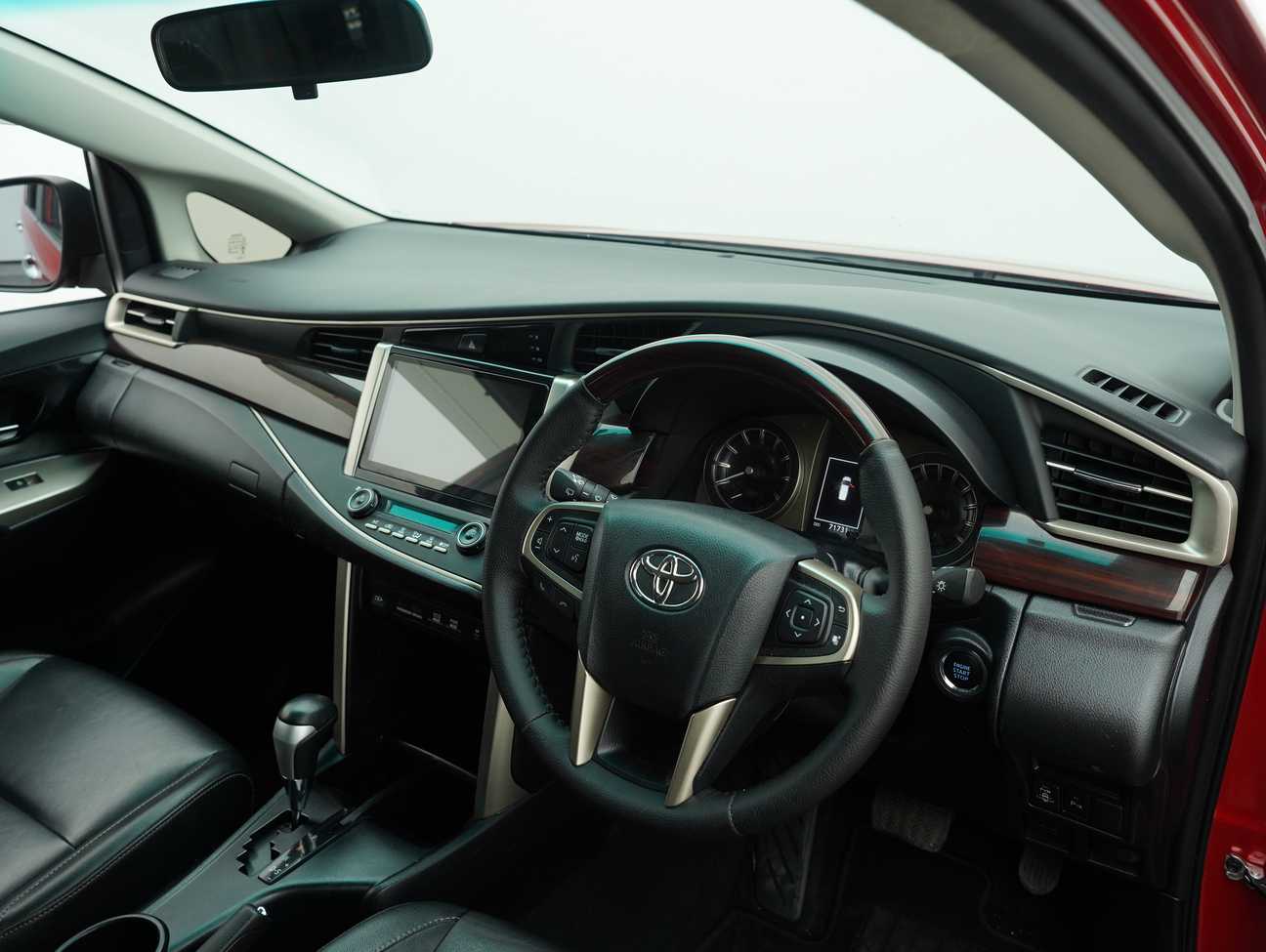 used 2021 Toyota Innova X 2.0