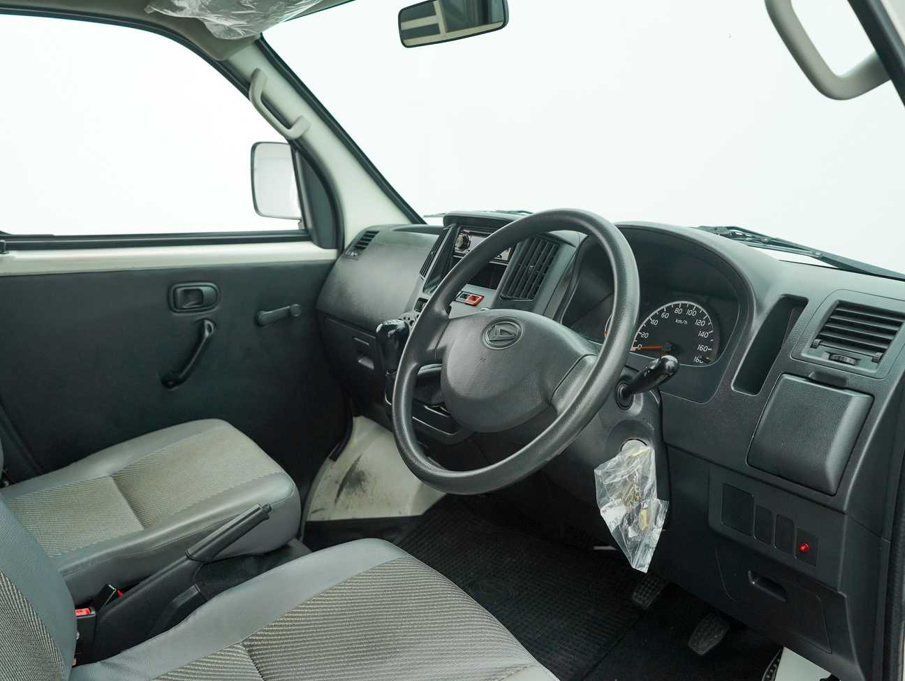 terpakai 2011 Daihatsu Gran Max Panel 1.5