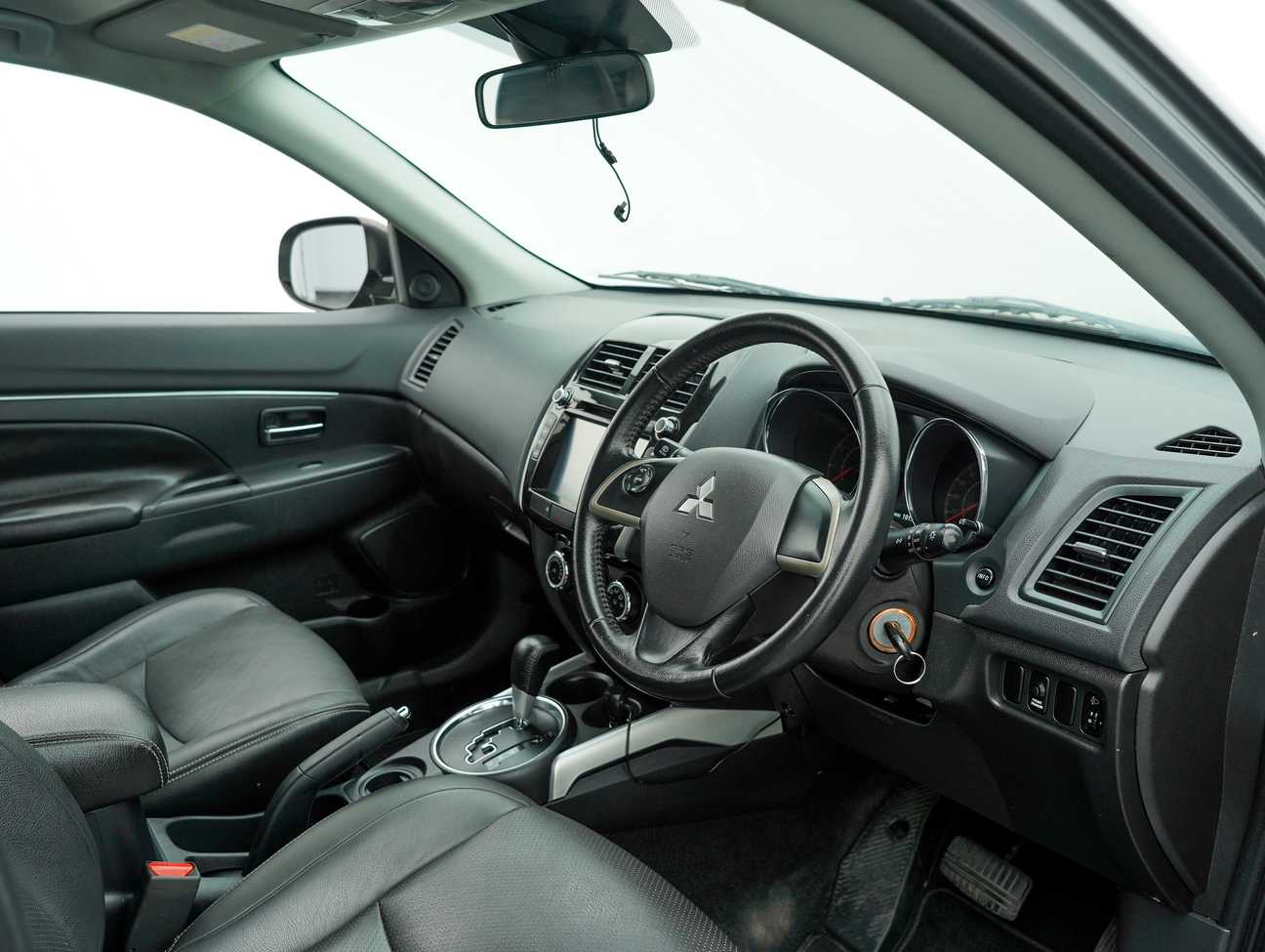 terpakai 2015 Mitsubishi ASX  2.0