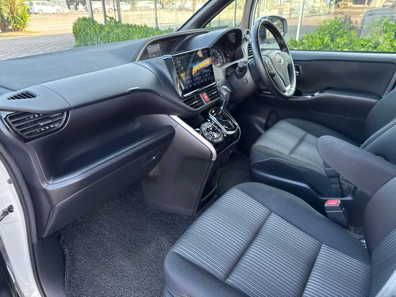 used 2019 Toyota Voxy ZS Kirameki Edition 2.0