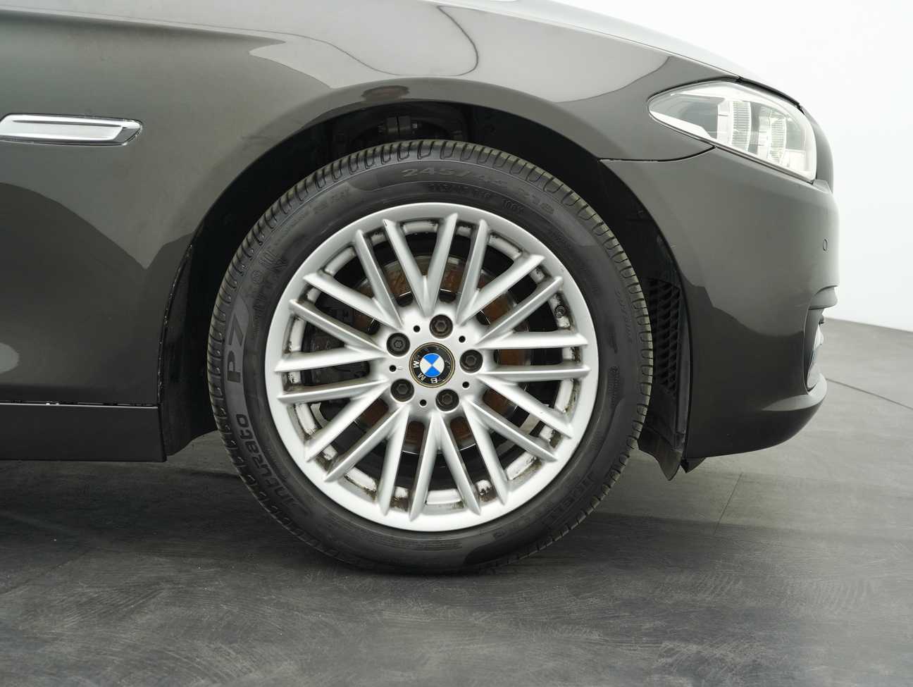 terpakai 2014 BMW 520i  2.0